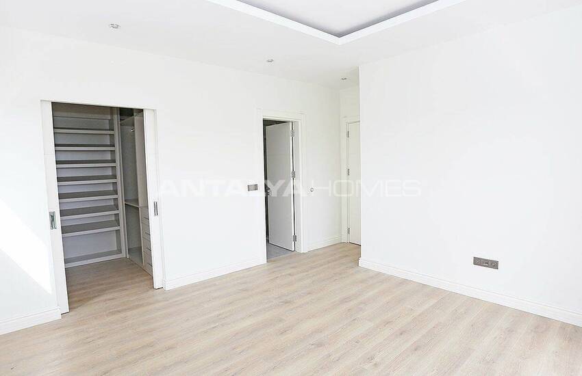 Riverfront Apartments with Private Marina in Manavgat 33