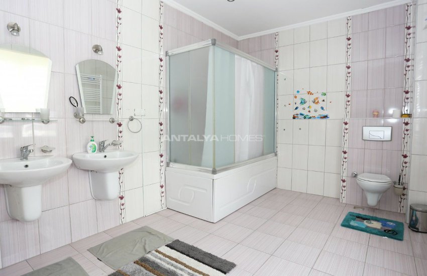 Detached Spacious Houses with Swimming Pool in Antalya 22