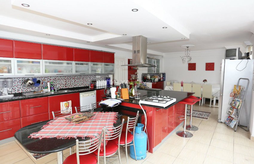 Detached Spacious Houses with Swimming Pool in Antalya 30