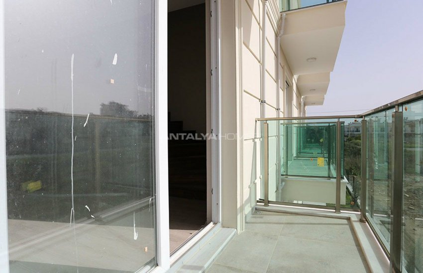 Lara Güzeloba’da Taşınmaya Hazır Sıfır Daireler 22