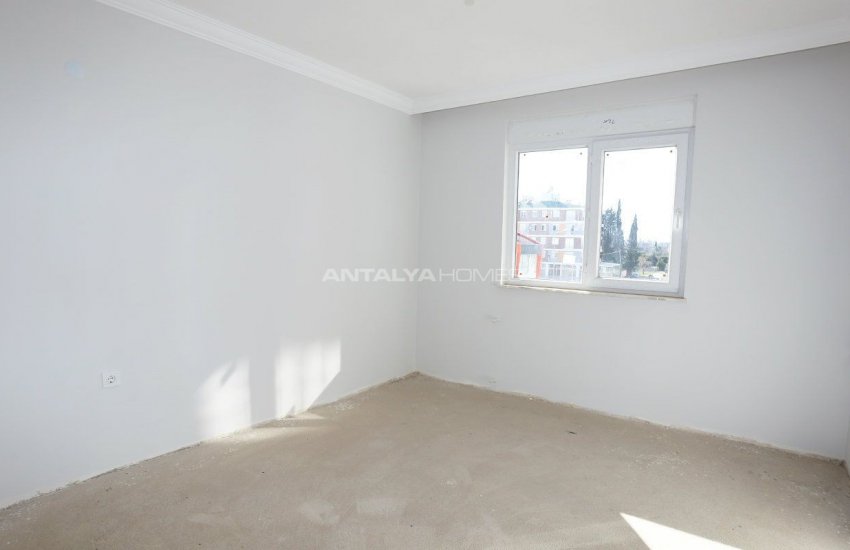 Luxury Apartments in a Desirable Location of Antalya 26