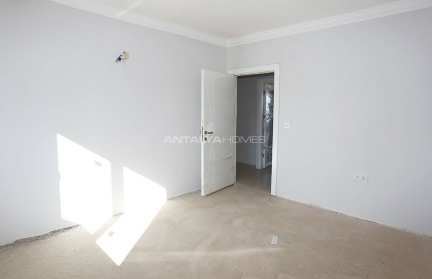 Luxury Apartments in a Desirable Location of Antalya 27