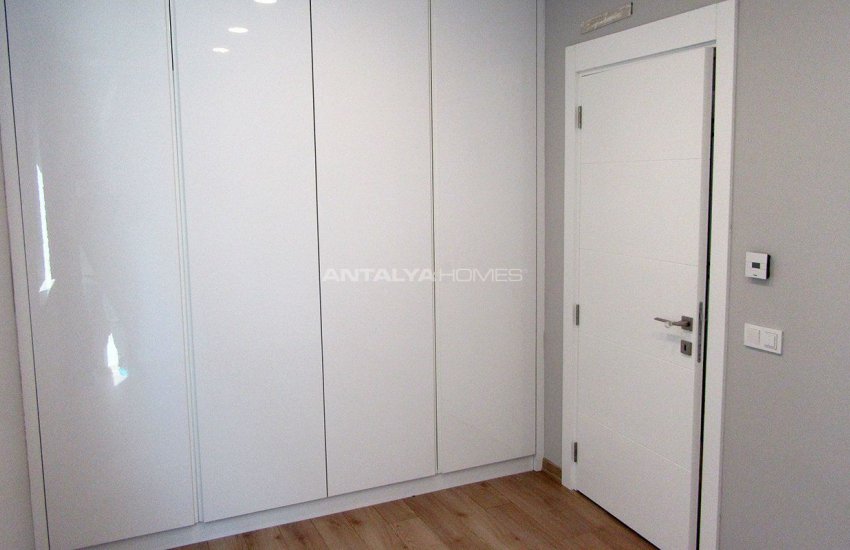 Lara Güzeloba’da Lüks Site İçinde Satılık Daireler 23