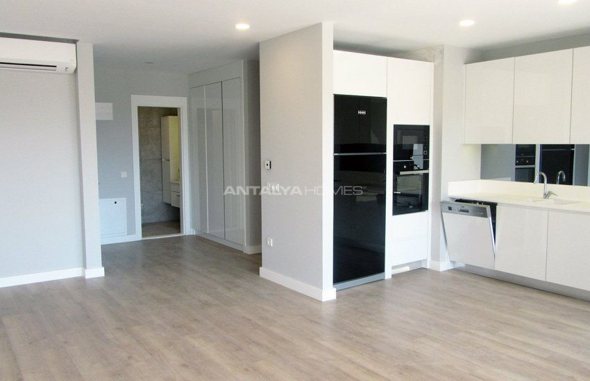 Lara Güzeloba’da Lüks Site İçinde Satılık Daireler 17