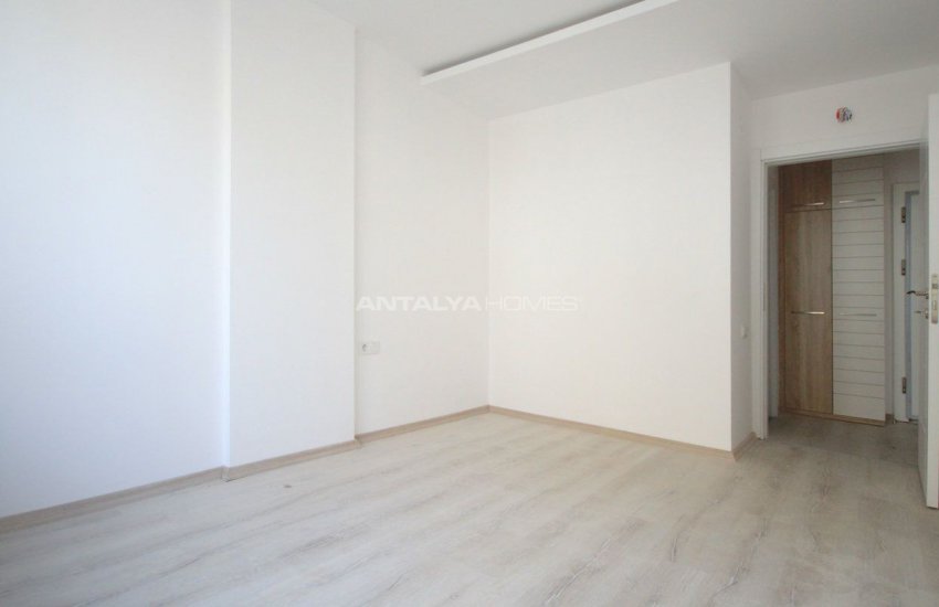 Fully Equipped New Antalya Apartments in Luxury Complex 11