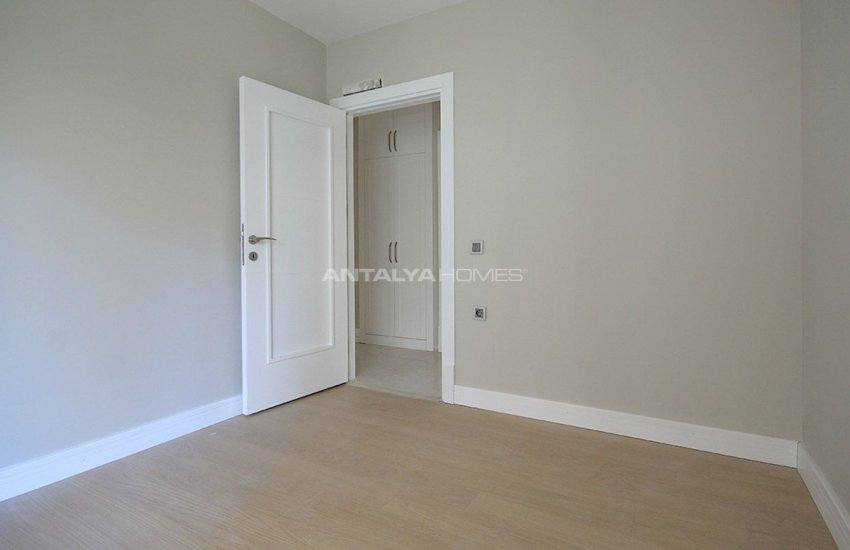 آپارتمان مرکزی در آنتالیا نزدیک به دریا 23