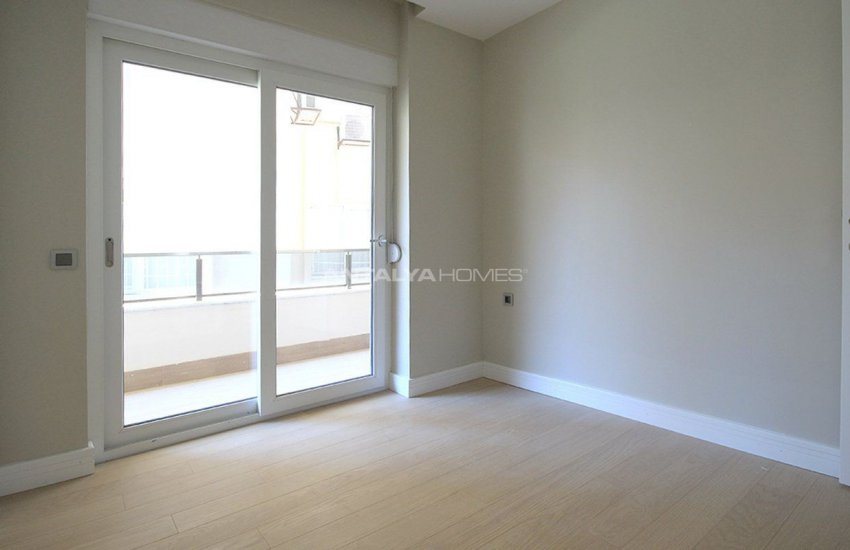 آپارتمان مرکزی در آنتالیا نزدیک به دریا 22