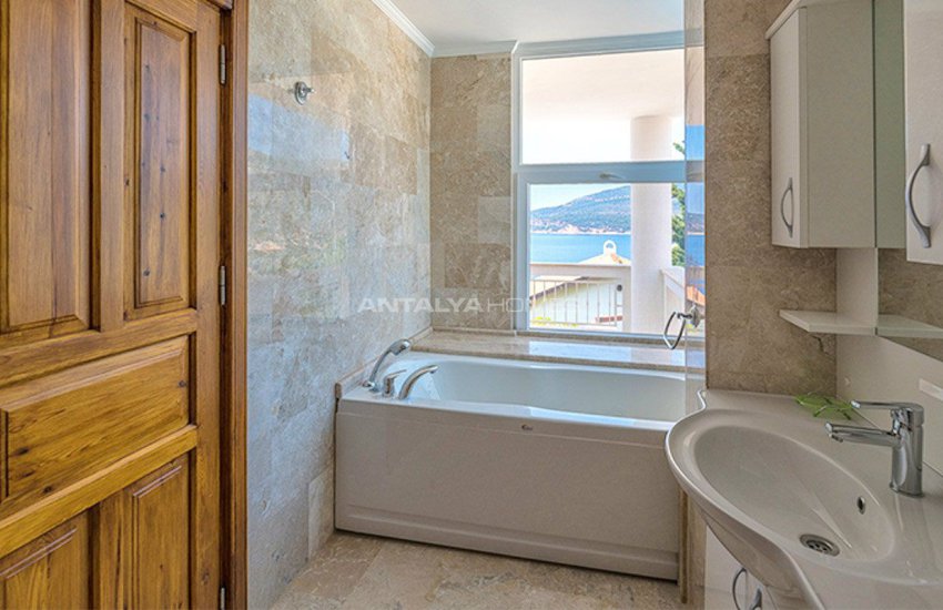 Ready to Move Superbly Property in Kalamar Kalkan 25