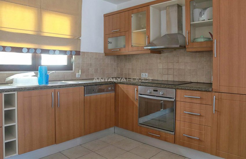 منازل للبيع في انطاليا مفروشة بالكامل بنظام فندقي 25