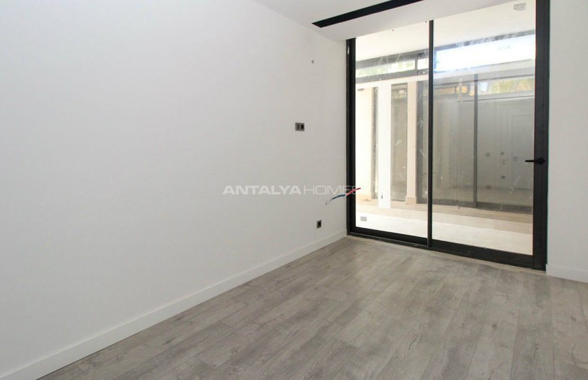 Antalya Zerdalilik'te Ultra Lüks Tasarım Merkezi Daire 21