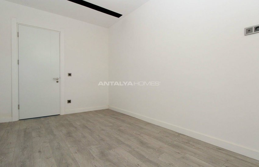 Antalya Zerdalilik'te Ultra Lüks Tasarım Merkezi Daire 22