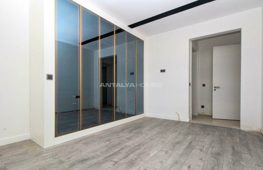 Antalya Zerdalilik'te Ultra Lüks Tasarım Merkezi Daire 24