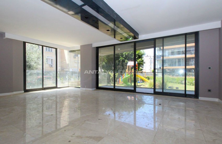 Antalya Zerdalilik'te Ultra Lüks Tasarım Merkezi Daire 11