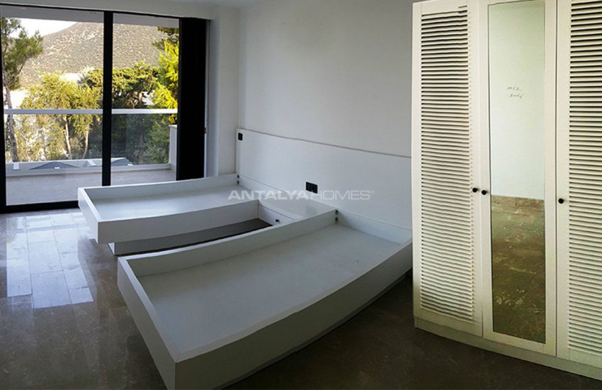 Exclusive Triplex Villa in Kalkan with Private Features 22