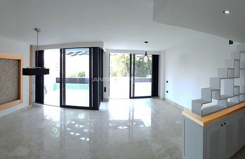 Exclusive Triplex Villa in Kalkan with Private Features 13