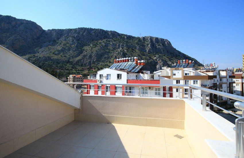 شقق بإطلالة خلابة غير منقطعة على الطبيعة والجبال في كونيالتي 28