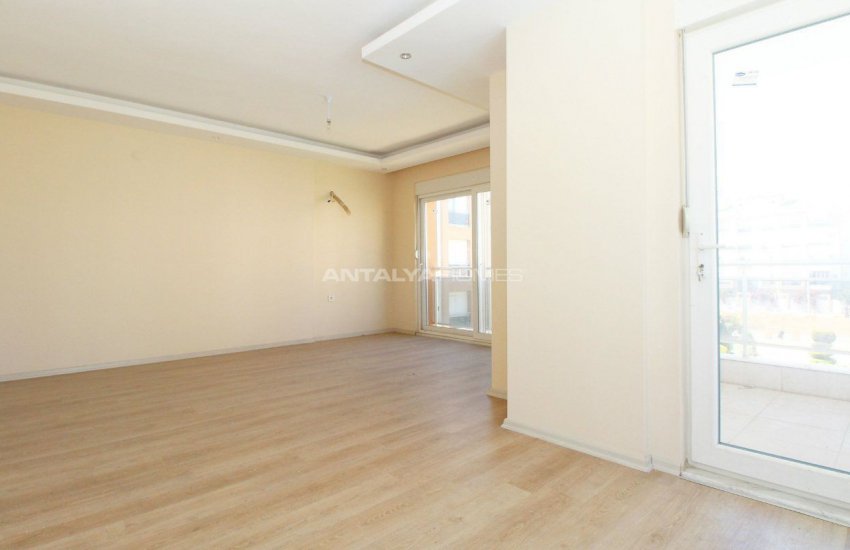 Квартира в Кепезе, Анталия на Среднем Этаже Жилого Комплекса 19