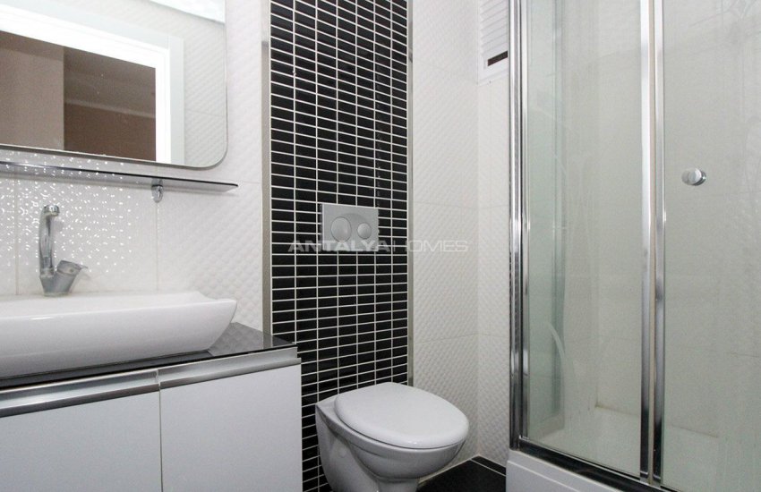 Renovated Duplex Flat with a Separate Kitchen in Konyaaltı 25