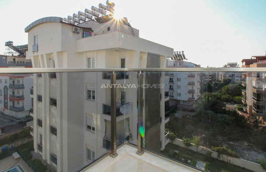 Renovated Duplex Flat with a Separate Kitchen in Konyaaltı 31