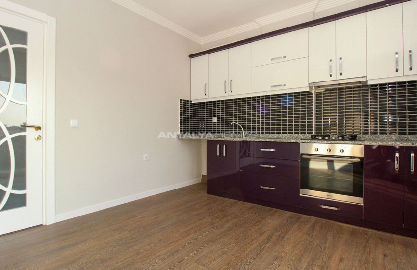 Renovated Duplex Flat with a Separate Kitchen in Konyaaltı 18