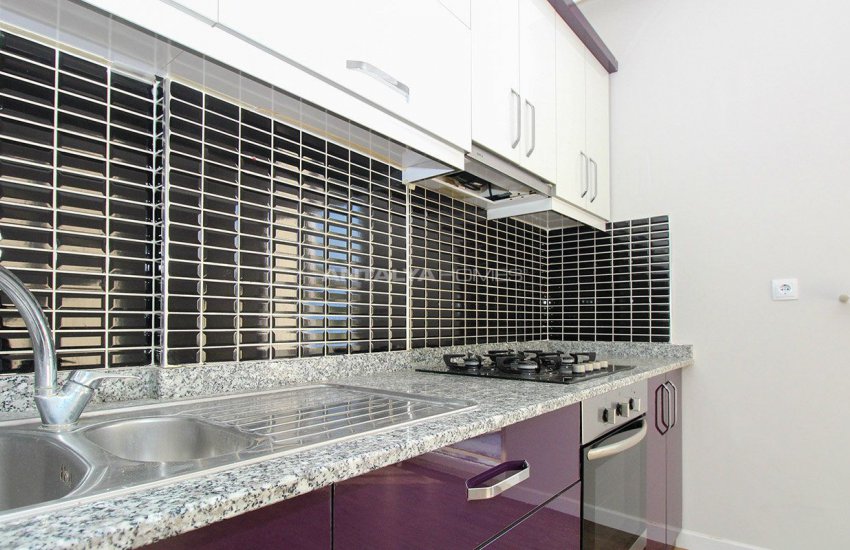 Renovated Duplex Flat with a Separate Kitchen in Konyaaltı 19