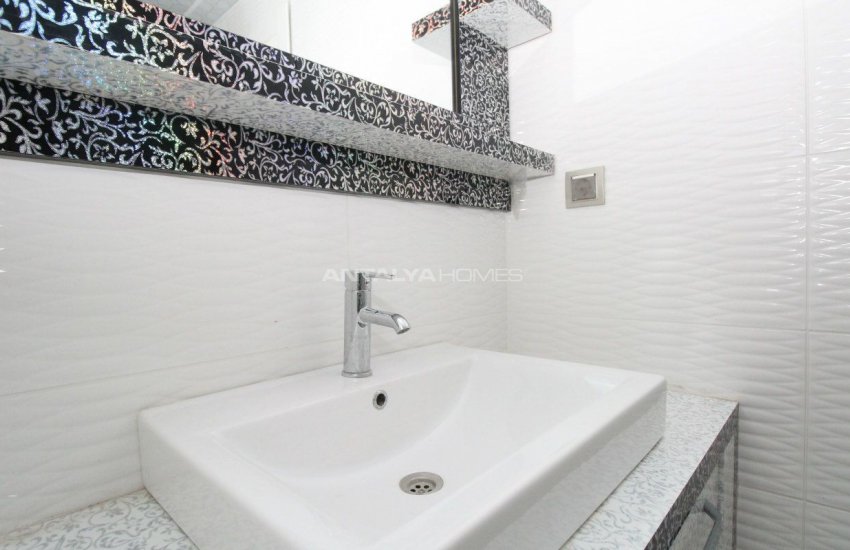 Luxurious Flat Close to Social Amenities in Antalya Konyaaltı 24