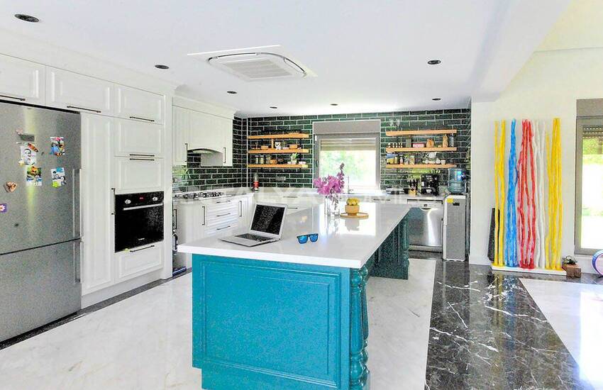 Villa Individuelle De Luxe Avec Grand Jardin À Kemer Antalya 12