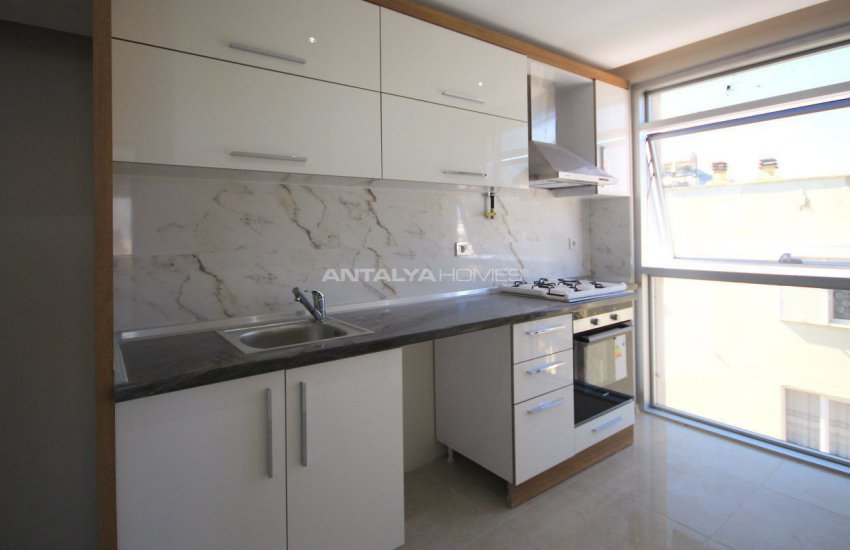 Real Estate Within Walking Distance to the Beach in Antalya 5