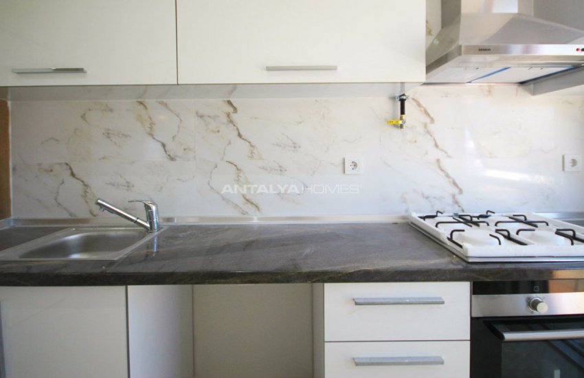 Real Estate Within Walking Distance to the Beach in Antalya 7