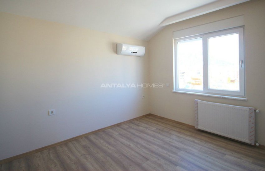 Real Estate Within Walking Distance to the Beach in Antalya 10