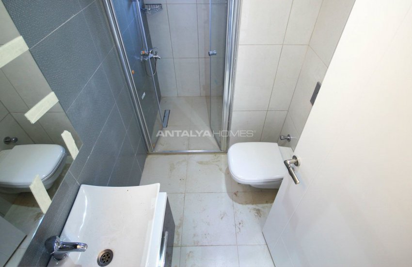 Real Estate Within Walking Distance to the Beach in Antalya 12