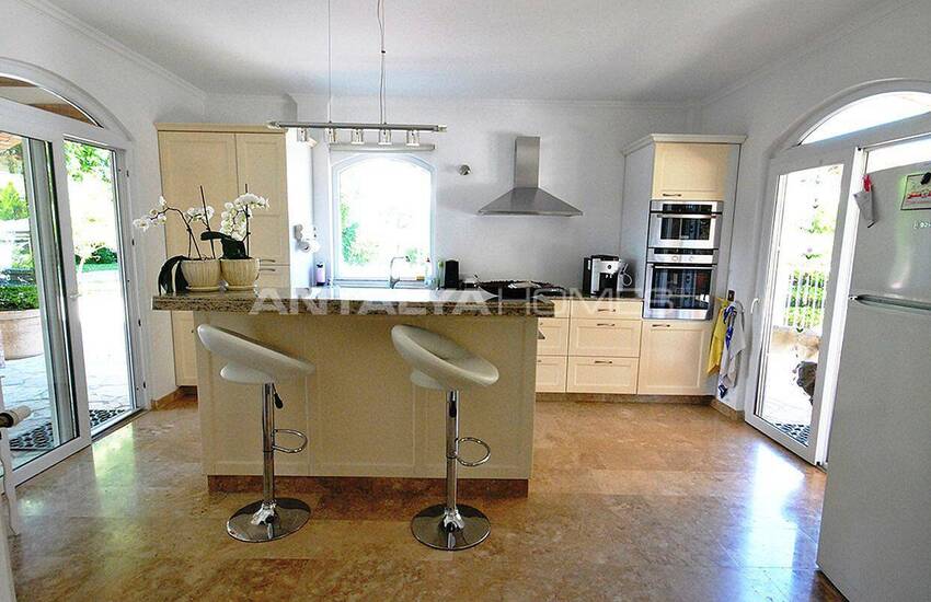 Полностью Меблированная Отдельная Вилла в Кемере, Текирова 25