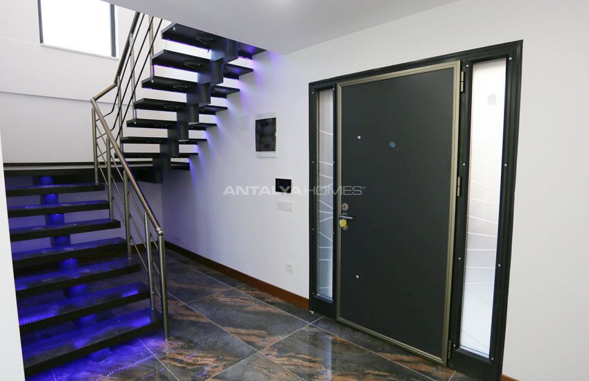 Villa Futuristique Avec Piscine À Belek Antalya 25