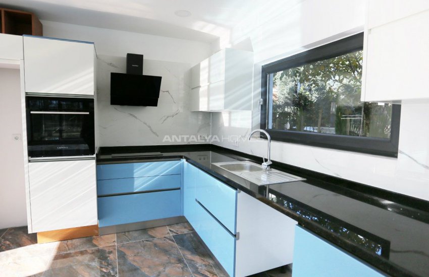 Villa Futuristique Avec Piscine À Belek Antalya 8