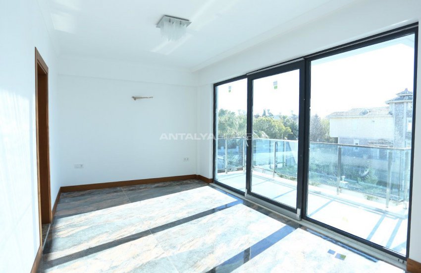 Villa Futuristique Avec Piscine À Belek Antalya 13