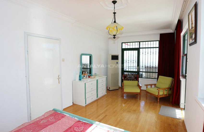 Modern Villa Med Utsikt Över Stan Och Havet I Konyaalti 33