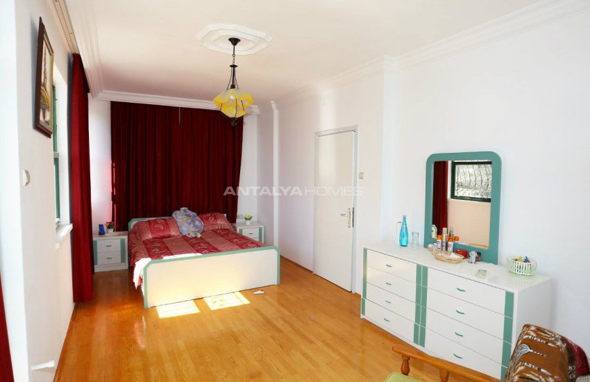 Modern Villa Med Utsikt Över Stan Och Havet I Konyaalti 34