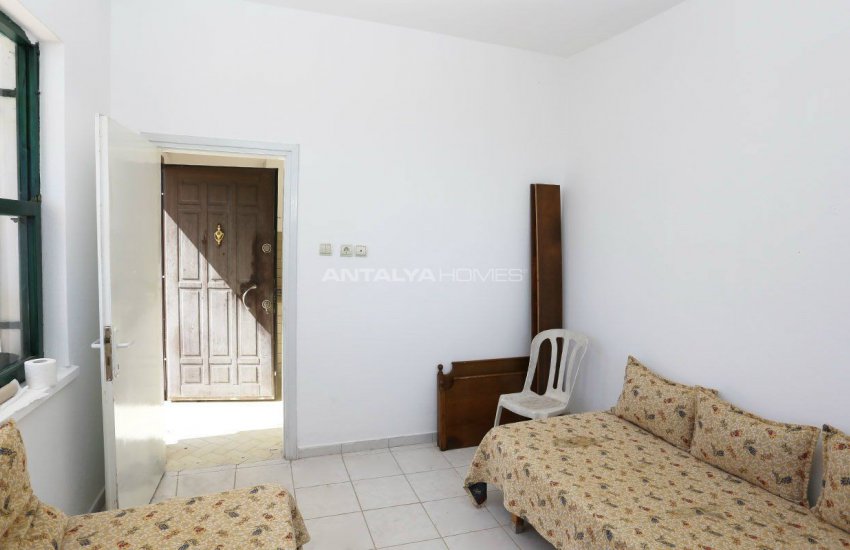 Modern Villa Med Utsikt Över Stan Och Havet I Konyaalti 37