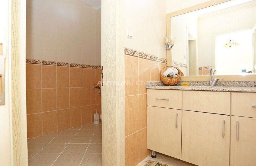 Modern Villa Med Utsikt Över Stan Och Havet I Konyaalti 38