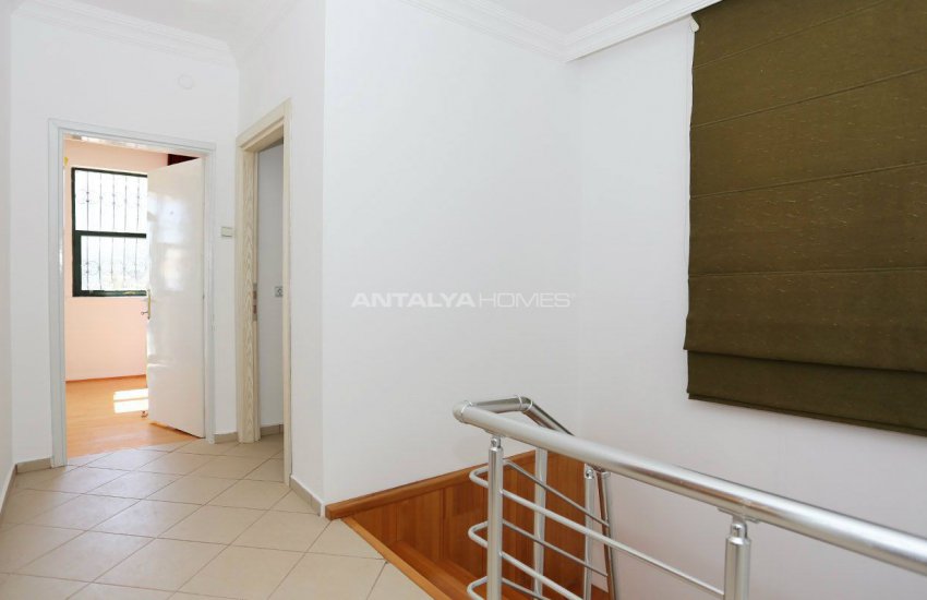 Modern Villa Med Utsikt Över Stan Och Havet I Konyaalti 41