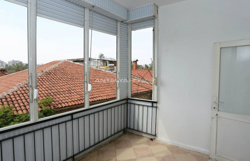 Centrally Located Resale 3+1 Apartment in Kaleici 22