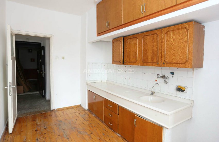 Centrally Located Resale 3+1 Apartment in Kaleici 9