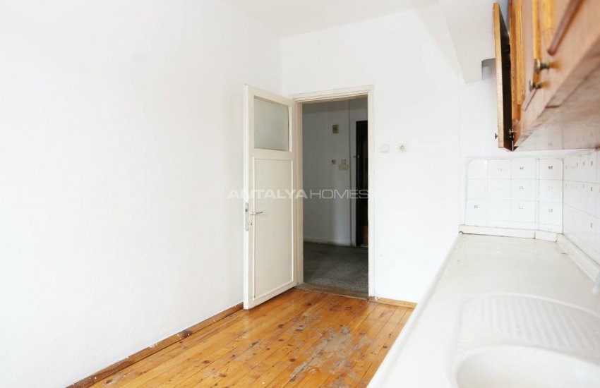 Centrally Located Resale 3+1 Apartment in Kaleici 10