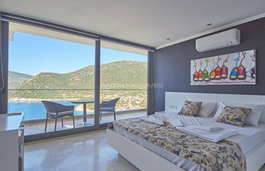 Kalkan'da Plaja 250 Metre Uzaklıkta Komple Eşyalı Villa 38