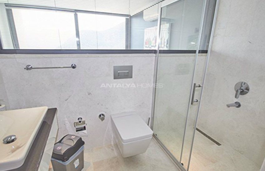 Kalkan'da Plaja 250 Metre Uzaklıkta Komple Eşyalı Villa 25