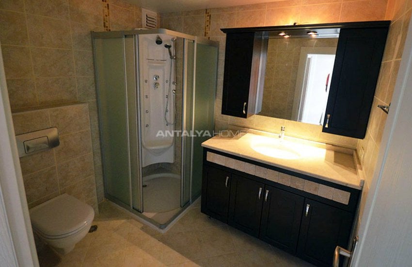 Alanya Tosmur'da Denize Yakın Site İçinde Lüks Daireler 31