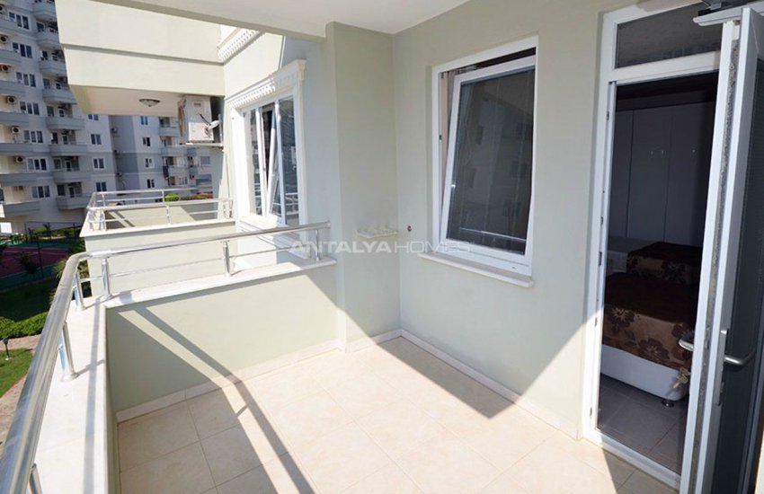 Alanya Tosmur'da Denize Yakın Site İçinde Lüks Daireler 37