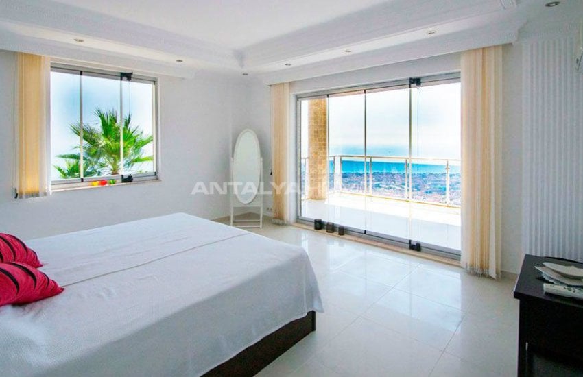 Furnished Villa in Alanya with Private Pool 24