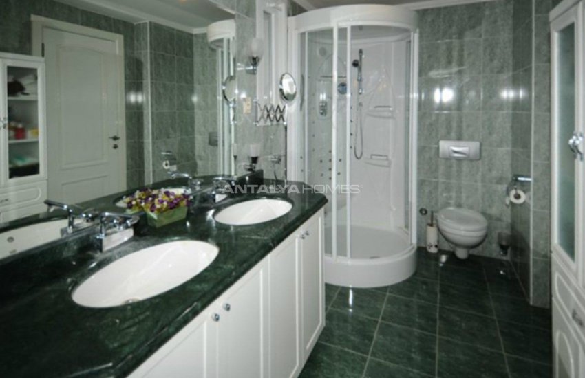 Spacious Houses with Spectacular Sea View in Turkey Antalya 11