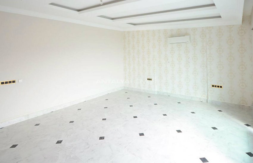 Seaside Apartments Close Social Amenities in Alanya Oba 28